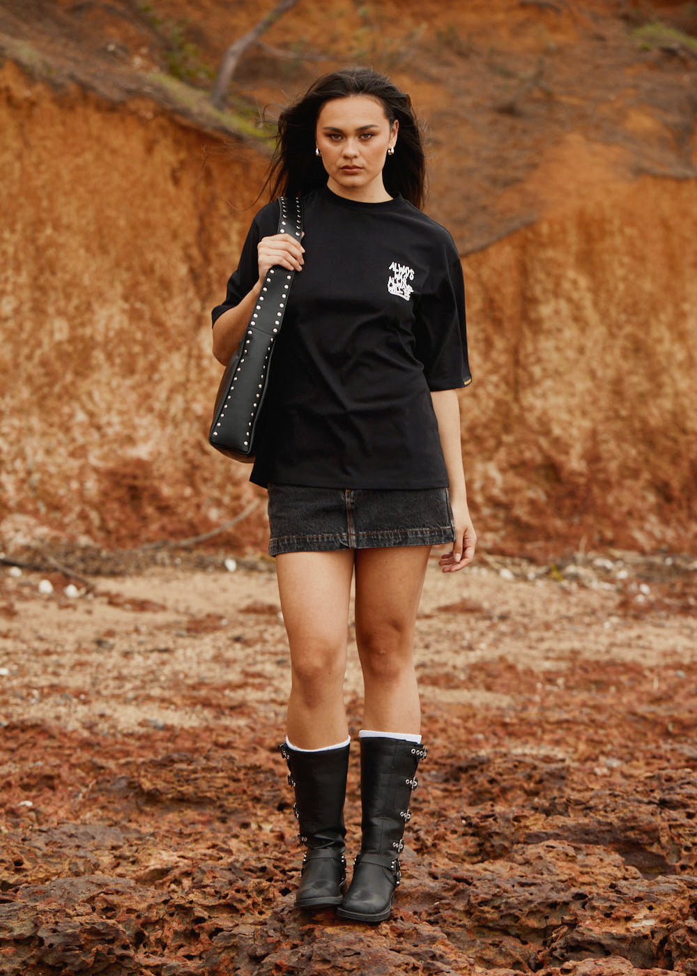 Resistance Tee Clothing The Gaps Universal Store