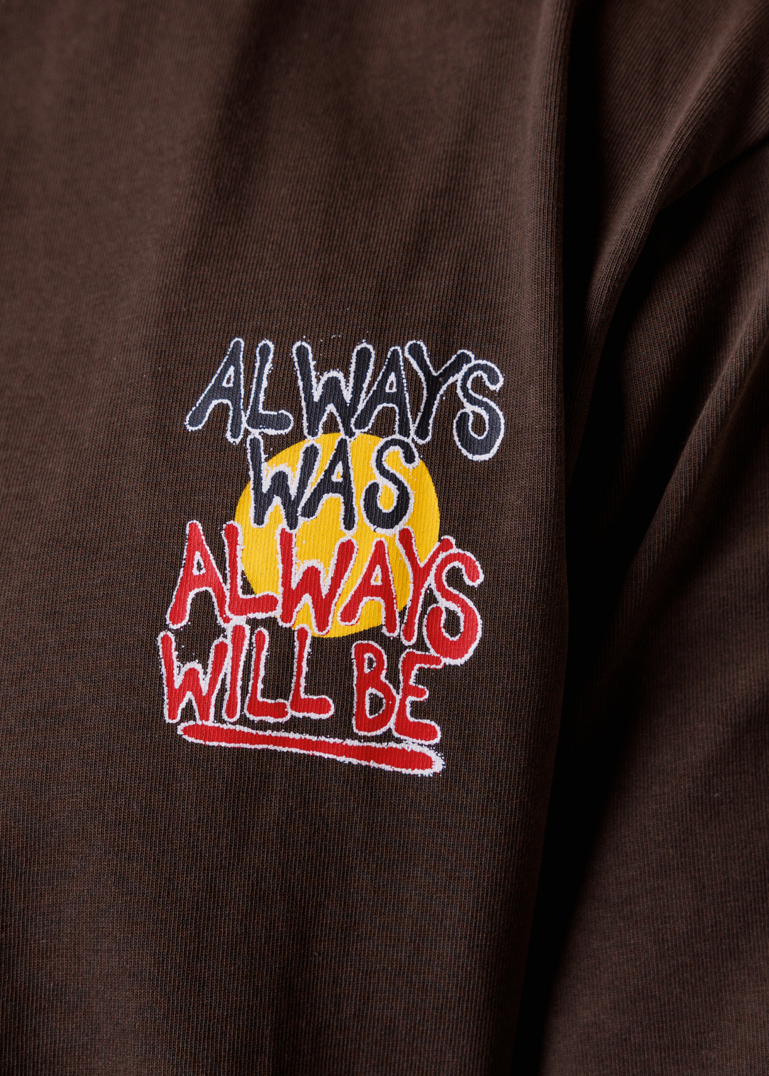 Resistance Tee - Brown