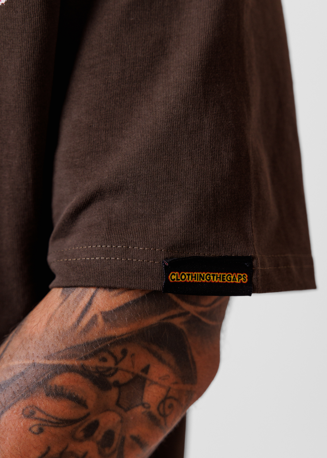 Resistance Tee - Brown