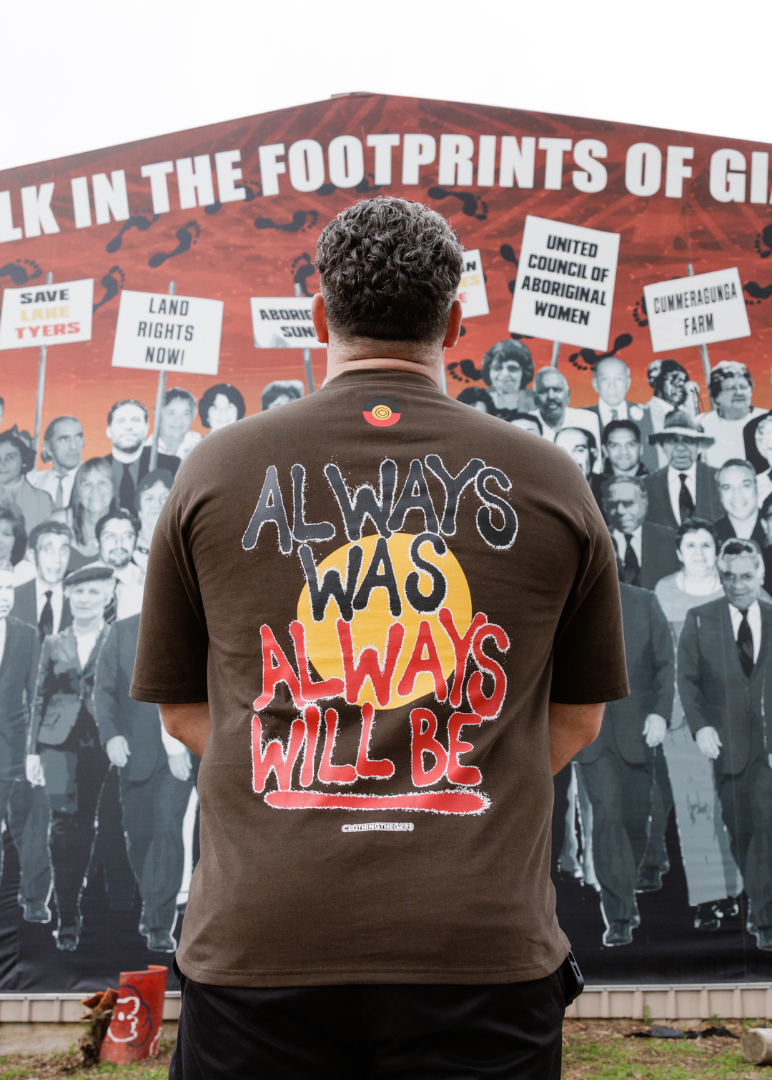 Resistance Tee - Brown