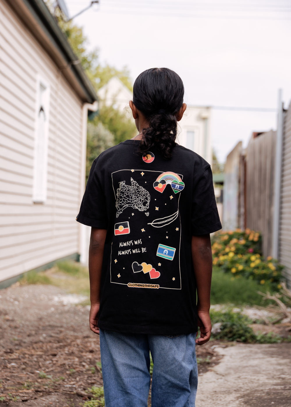 Clothing The Gaps Kids Bunjil Icon Tee Black — Bunjil Wedge Tailed Eagle Aboriginal Flag Decolonised Map First Nations Owned
